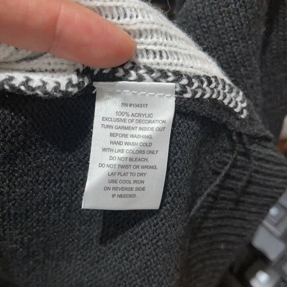 Merry&Bright Sequined Swipe Right Signed Christmas Sweater SZ M Rudolph - Santa - Picture 12 of 12